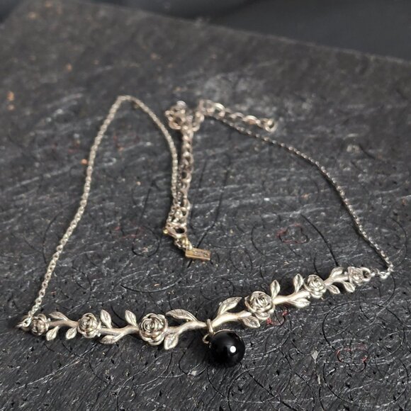 925 sterling silver Roses onyx necklace - Picture 2 of 3